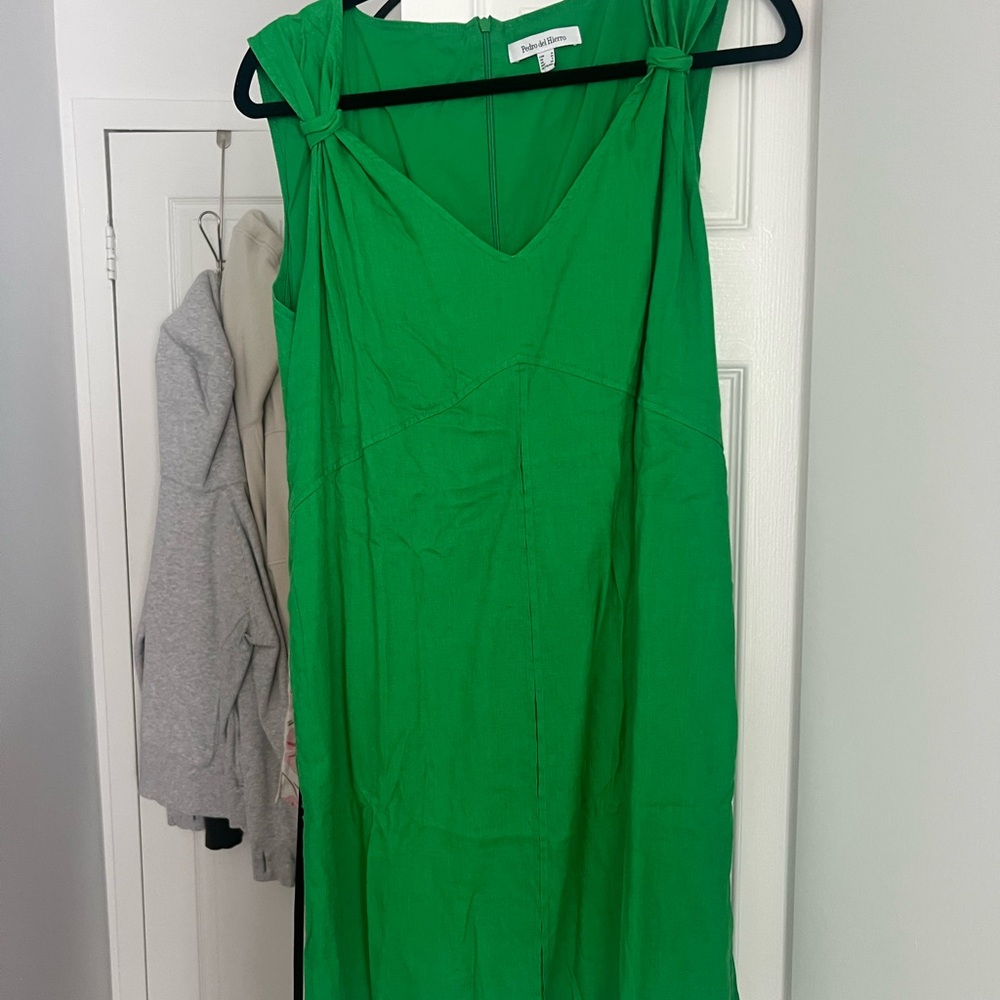 Green Sleeveless V-Neck Mini Sundress